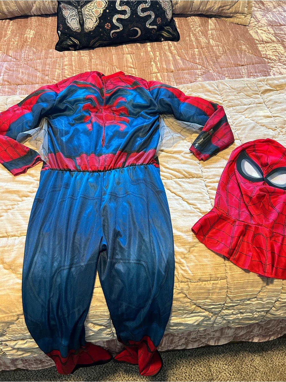 Kid’s Spider-Man Costume | Size Medium - Picture 4 of 5